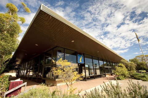 Broken-Hill-Visitor-Information-Centre-2.jpg